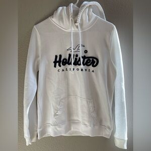 NWT Hollister Women’s White and Blue Logo Graphic Hoodie - Medium